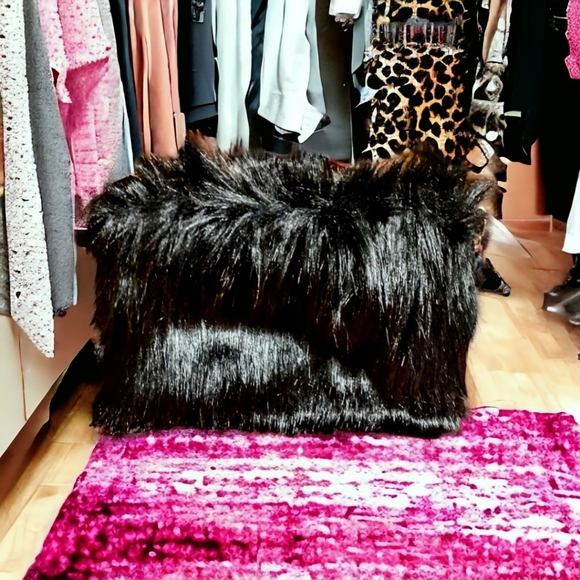 Fur Purse,Black Fur Wristlet,Cruelty Free Black Fur Multifunctional Crossbody - Picture 8 of 8